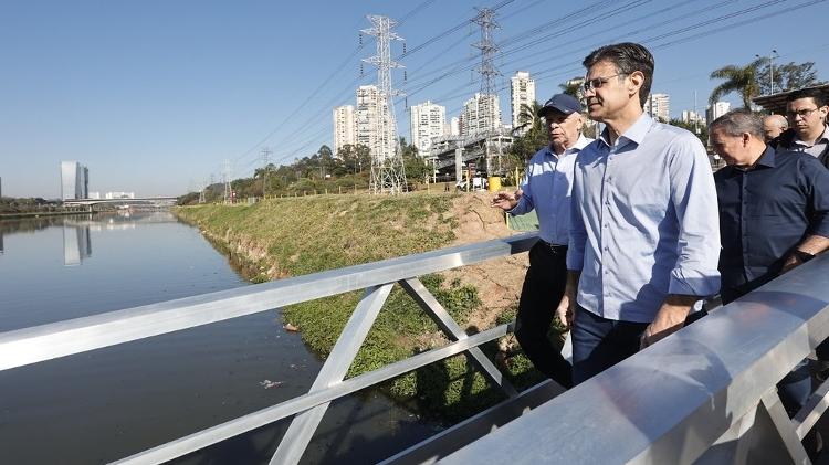 Rodrigo Garcia visita o rio Pinheiros durante ato de campanha - Divulgação - Divulgação