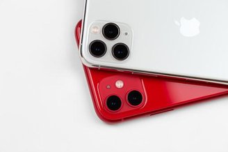 Matenha os iPhones próximos durante todo o processo