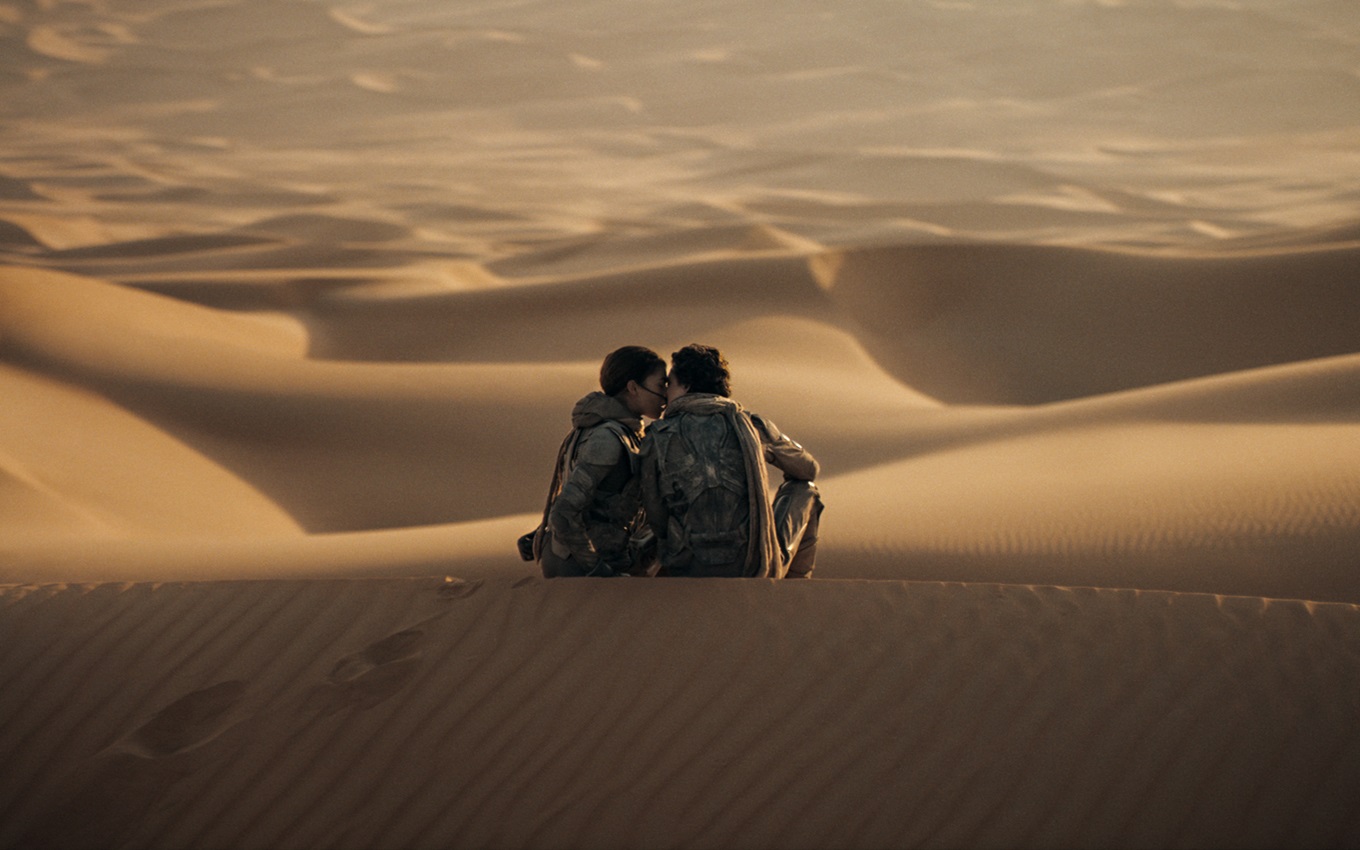 Zendaya e Timothée Chalamet em cena de Duna 2