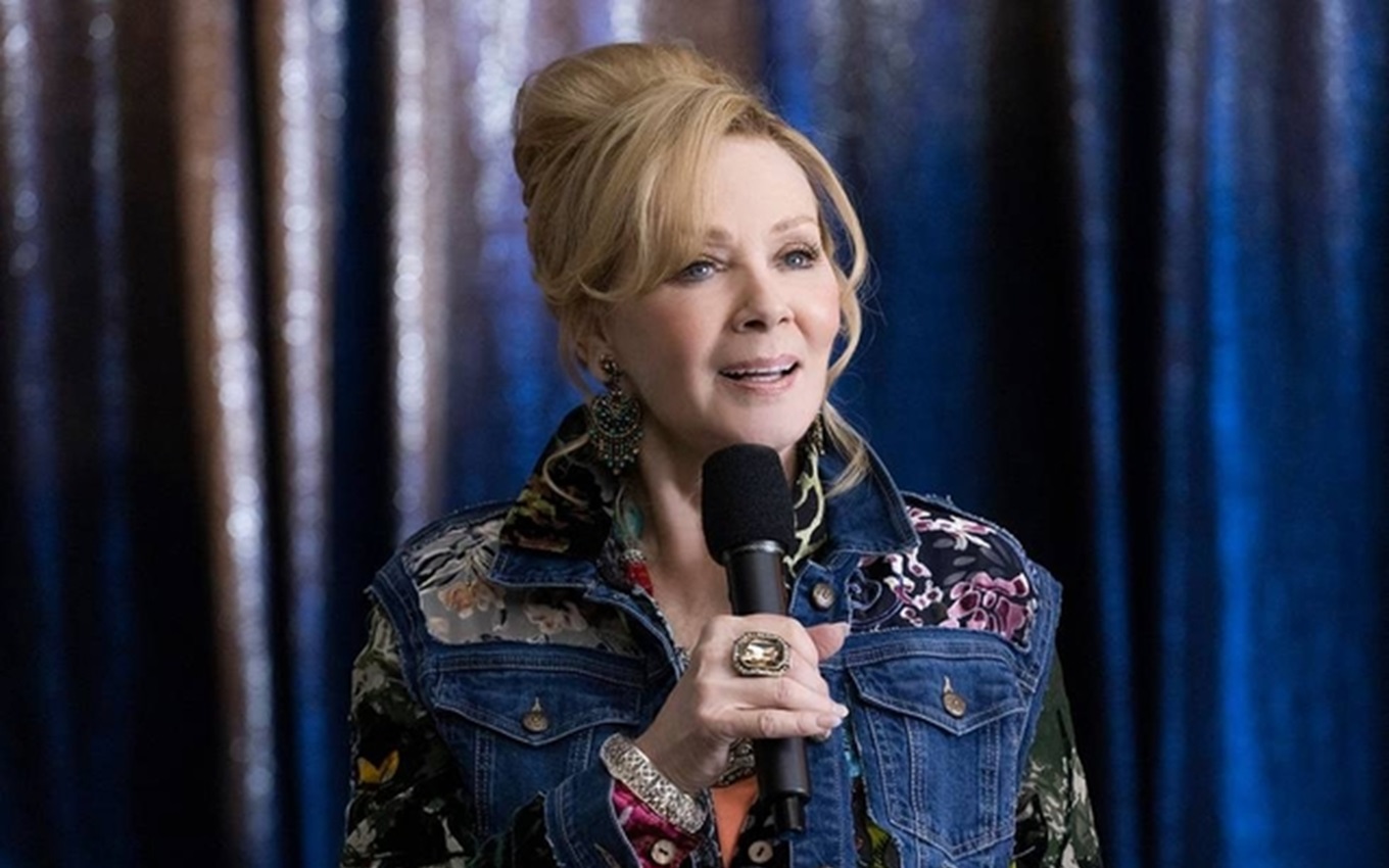 Jean Smart em cena de Hacks, uma das séries mais esperadas de 2024