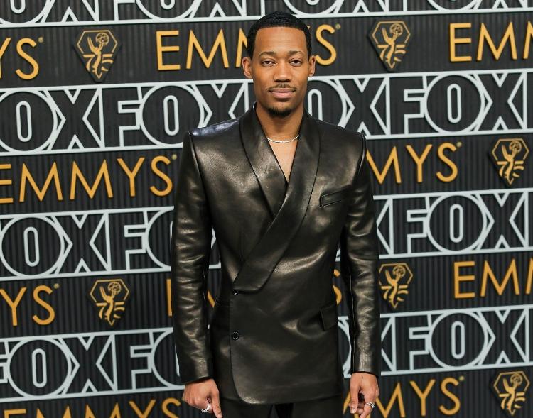 Tyler James Williams, de 'Todo Mundo Odeia o Chris, no 75º Emmy Awards