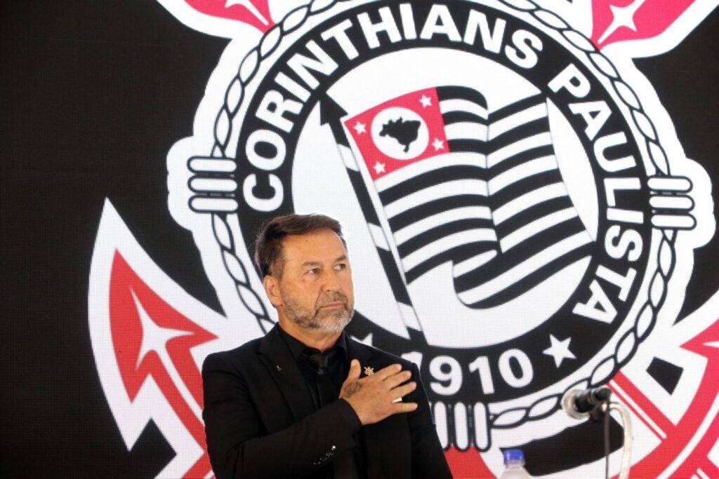 Augusto Melo toma posse no Corinthians - Jose Manoel Idalgo /Divulgação